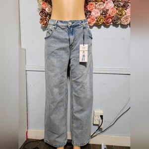 Light Wash Straight Leg Women's Jeans